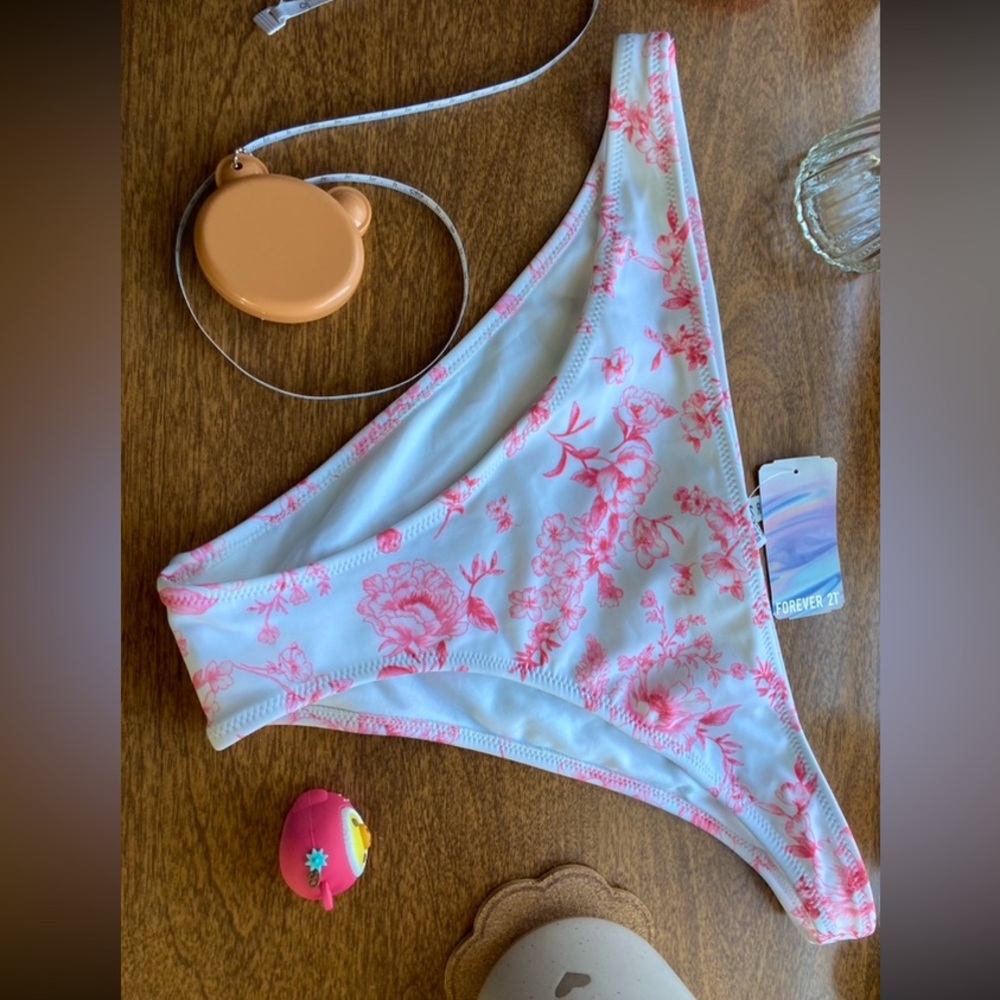 NWT Floral Bikini Bottom - Picture 10 of 12